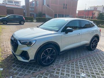 Audi Q3 Sportback 35 TDI S-tronic | Full LED