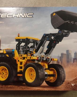 Lego 42209 Technic - Pala Gommata Volvo L120