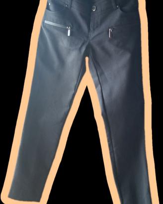 pantaloni neri ,Motivi