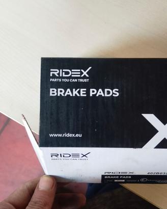 Pastiglie freni anteriori/posteriori