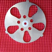 Pasturatore tritasarde trafila per trita sarde