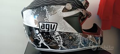 casco agv L motocross