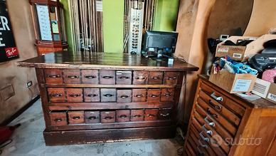 cassettiera ombrellai anni '30