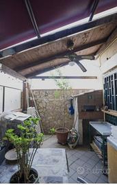 Appartamento di 141 m² con 4 locali e box auto a T