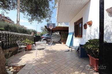 4 LOCALI A TORTORETO