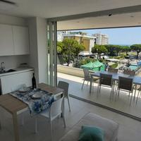 Vista mare e ampio terrazzo