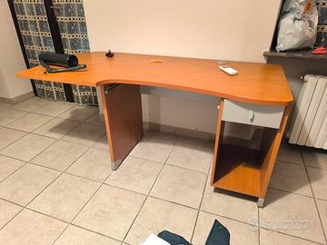 Scrivania 160x70 h74