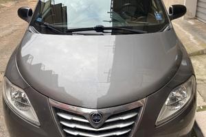 Lancia Ypsilon 1.3 mjt