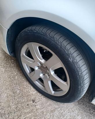 Cerchi in lega audi originali più gomme