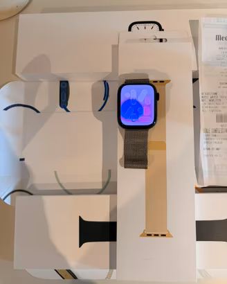 Apple Watch serie 7 cassa 45mm