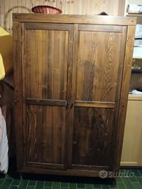 Mobile in legno