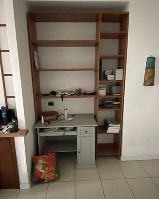 Libreria con scrivania