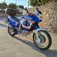 Honda Africa Twin rd04 750