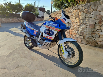 Honda Africa Twin rd04 750