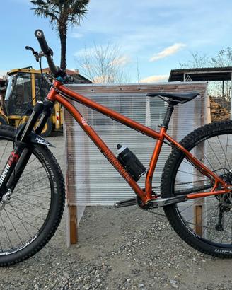 Hard Tail Moxie taglia L