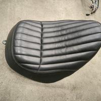 Sella Harley FXBB Street Bob 107