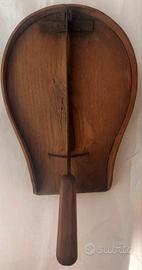 Tagliapane antico