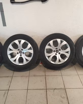 gomme complete di cerchio