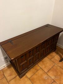 Panca e appendiabiti