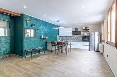 Indipendente ristrutturata con cortile