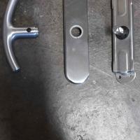 manigli per finestre  e porta finestra 