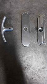 manigli per finestre  e porta finestra 