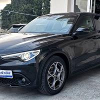 Alfa Romeo Stelvio 2.2 t Sprint Q4 190cv auto