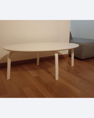 Tavolo in legno laccato bianco