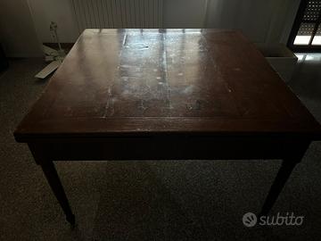 Antiquariato tavolo