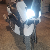 Yamaha xmax250