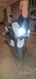 Yamaha xmax250