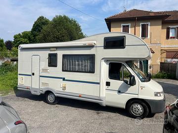 Camper McLouise 560 omologato per 7 posti