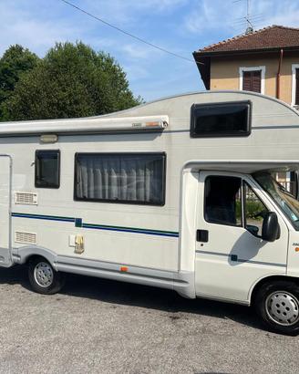 Camper McLouise 560 omologato per 7 posti