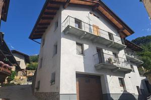 VILLA SINGOLA A CHARVENSOD