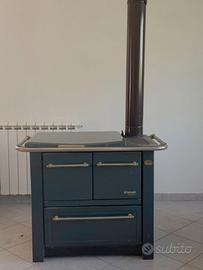 Cucina economica a legna
