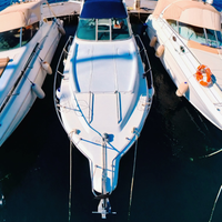 Sea Ray 290 Sundancer natante a motore cabinata
