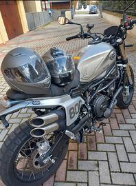 Moto Leoncino 800