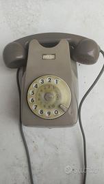 Telefono vintage da parete
