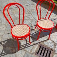 sedie thonet rosse