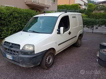 Furgone fiat dobló