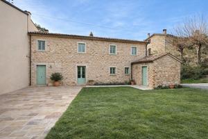Casale da Ristrutturare