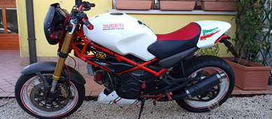 Ducati Monster 600