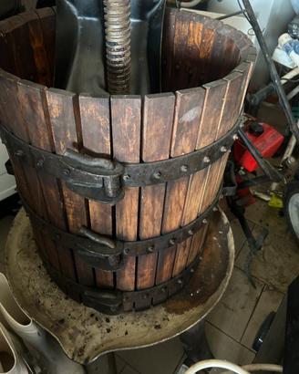 Torchio per vino