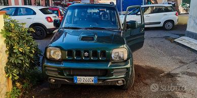Suzuki Jimny con motore rotto
