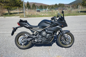 Yamaha XJ6 divesion