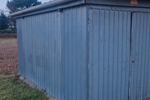 Box / garage in lamiera