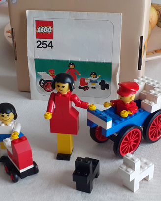 Lego famiglia