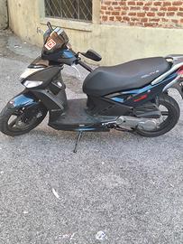 Scooter kymco 50 4 tempi