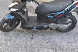 Scooter kymco 50 4 tempi