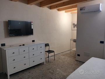 Formigine monolocale con posto auto privato